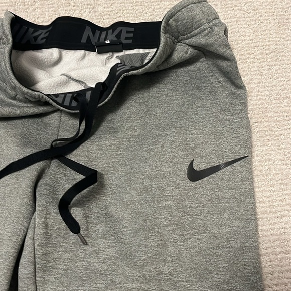 Men’s Nike dry fit sweat pants size Small - Picture 5 of 5